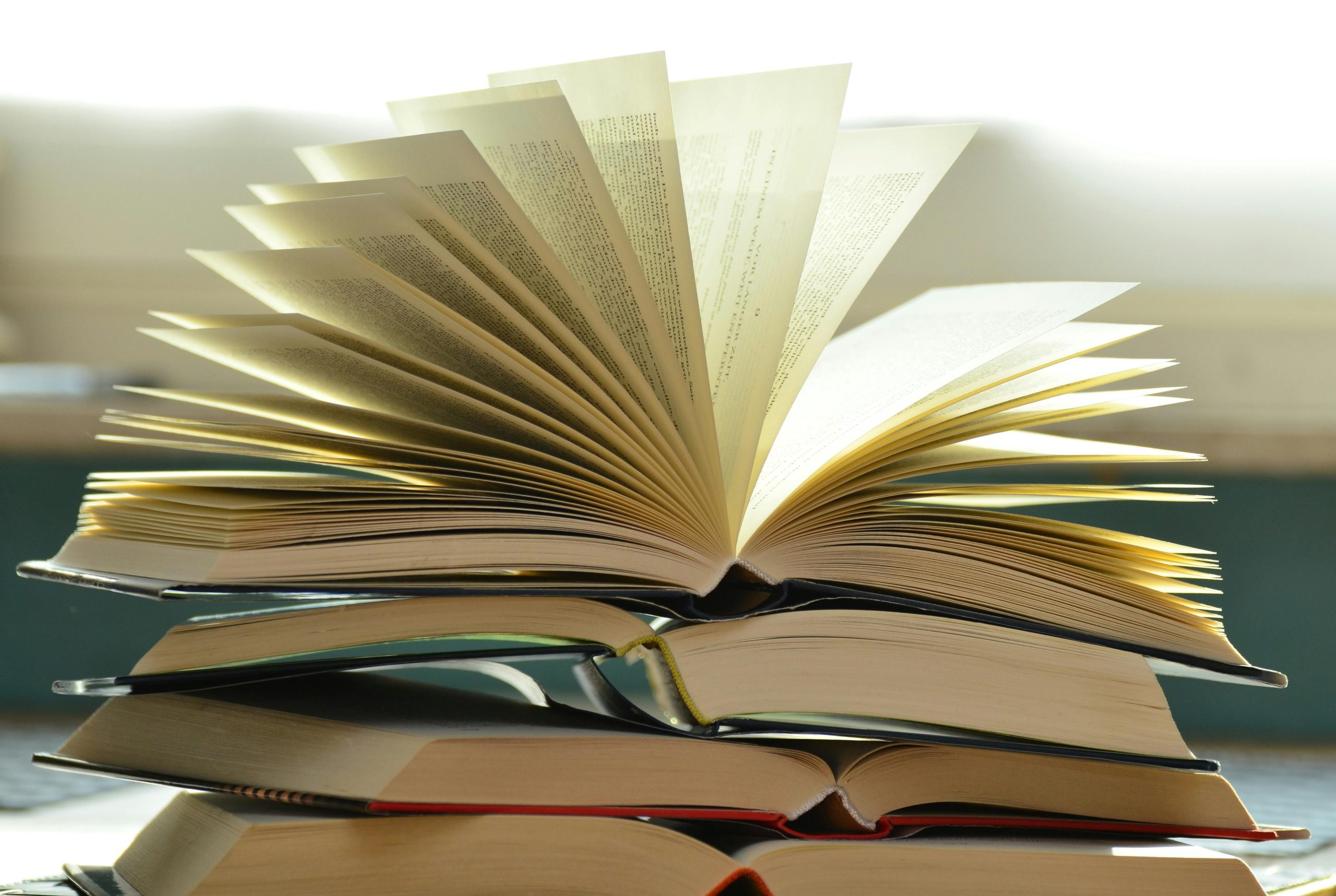 Mastering Modern Journalism with Dynamics of Media Writing Adapt and Connect 4th Edition PDF